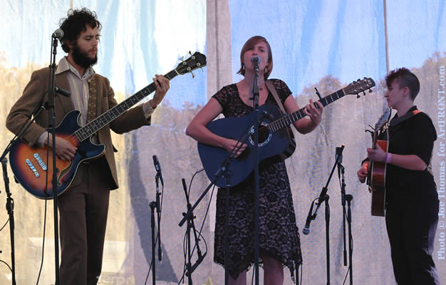 the everybodyfields at Americana Folk Fest photo by Joe Thomas article by Robin Merritt Nov. 2006