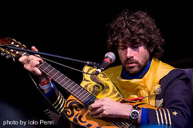 Gruff Rhys onstage at the 2007 Green Man Festival.