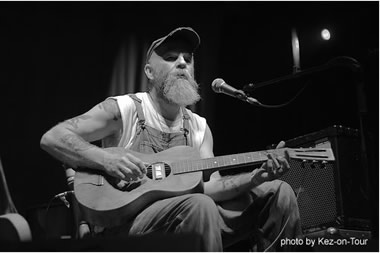 Seasick Steve onstage at Green Man 2007